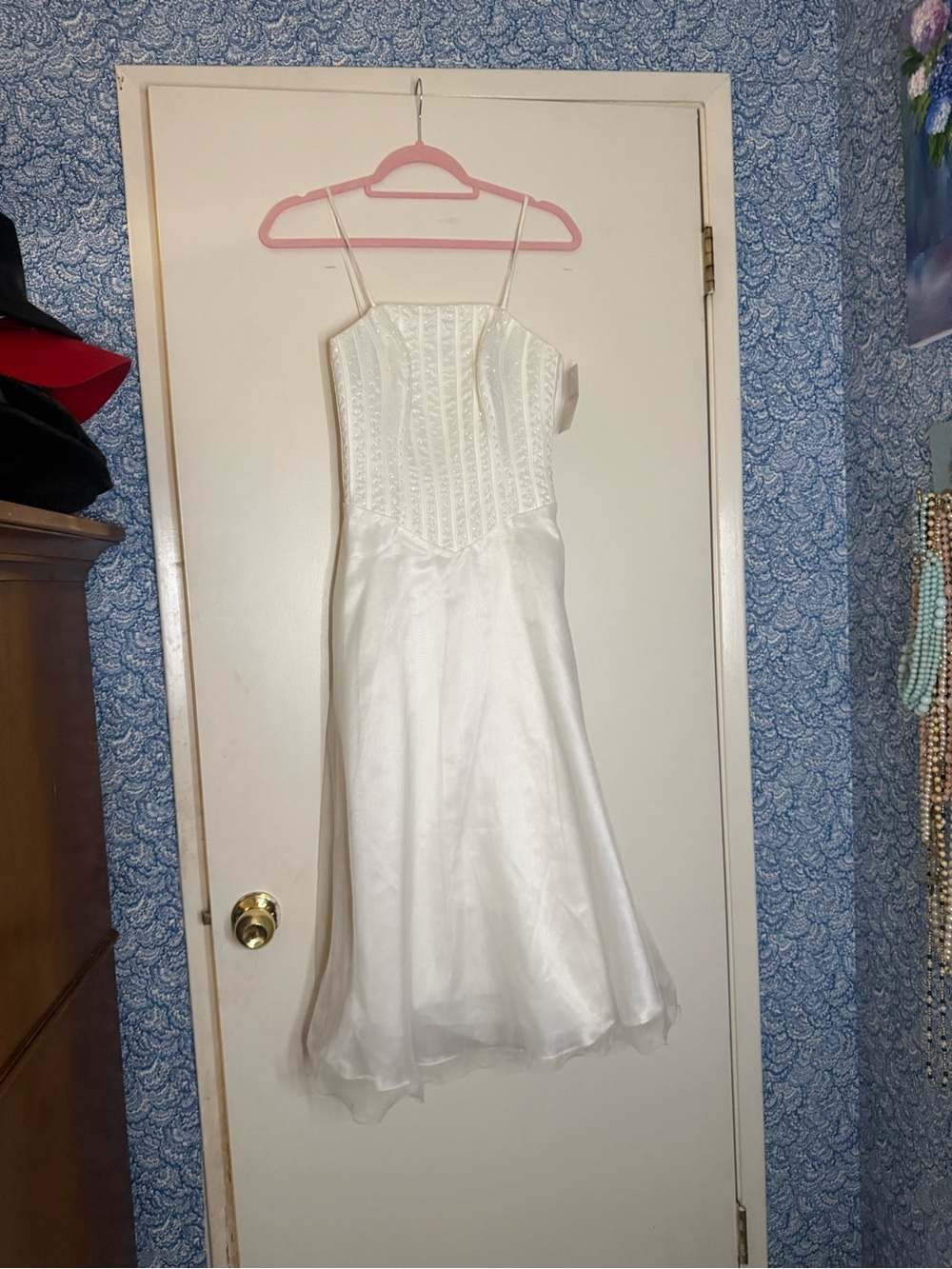 Womens White Satin Spaghetti-Strap wedding dress
